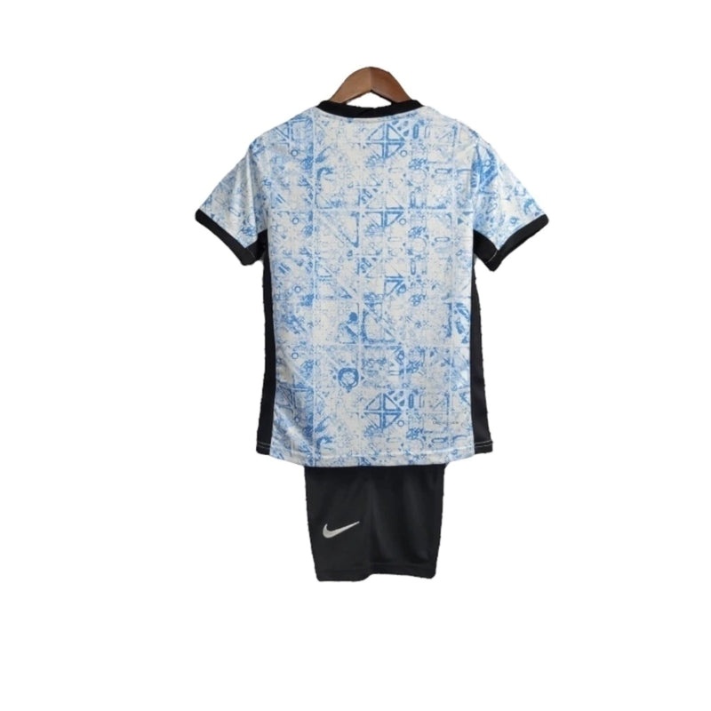 Kit Infantil Seleção de Portugal II 24/25 - Nike - Branco com detalhes em azul